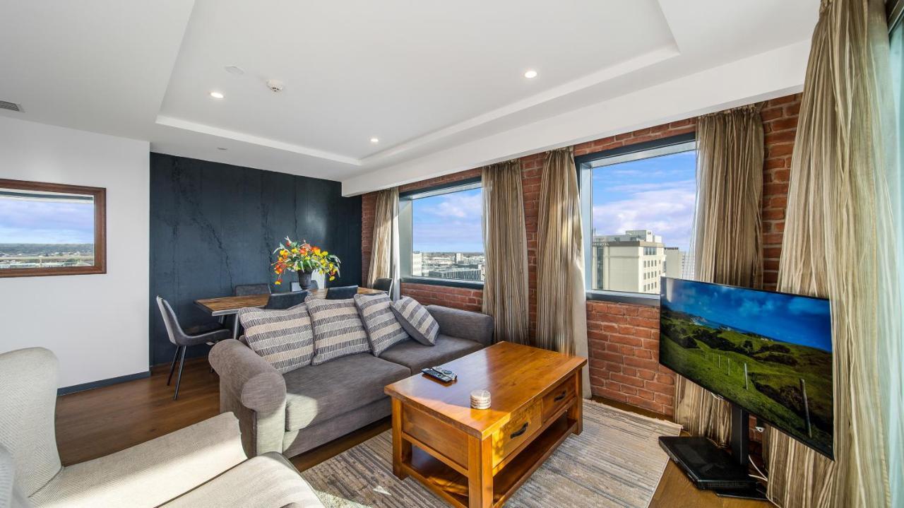 Central City View With Free Valet Parking Christchurch Esterno foto