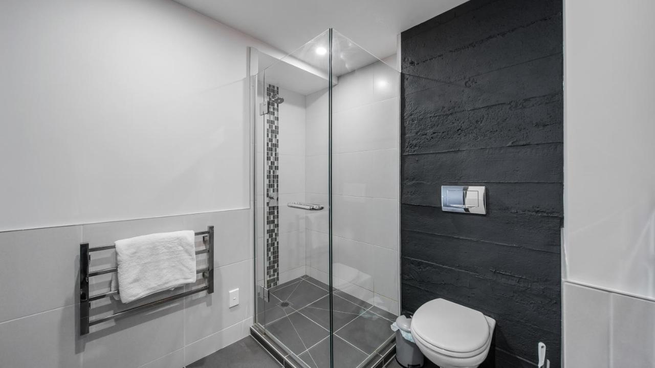 Central City View With Free Valet Parking Christchurch Esterno foto